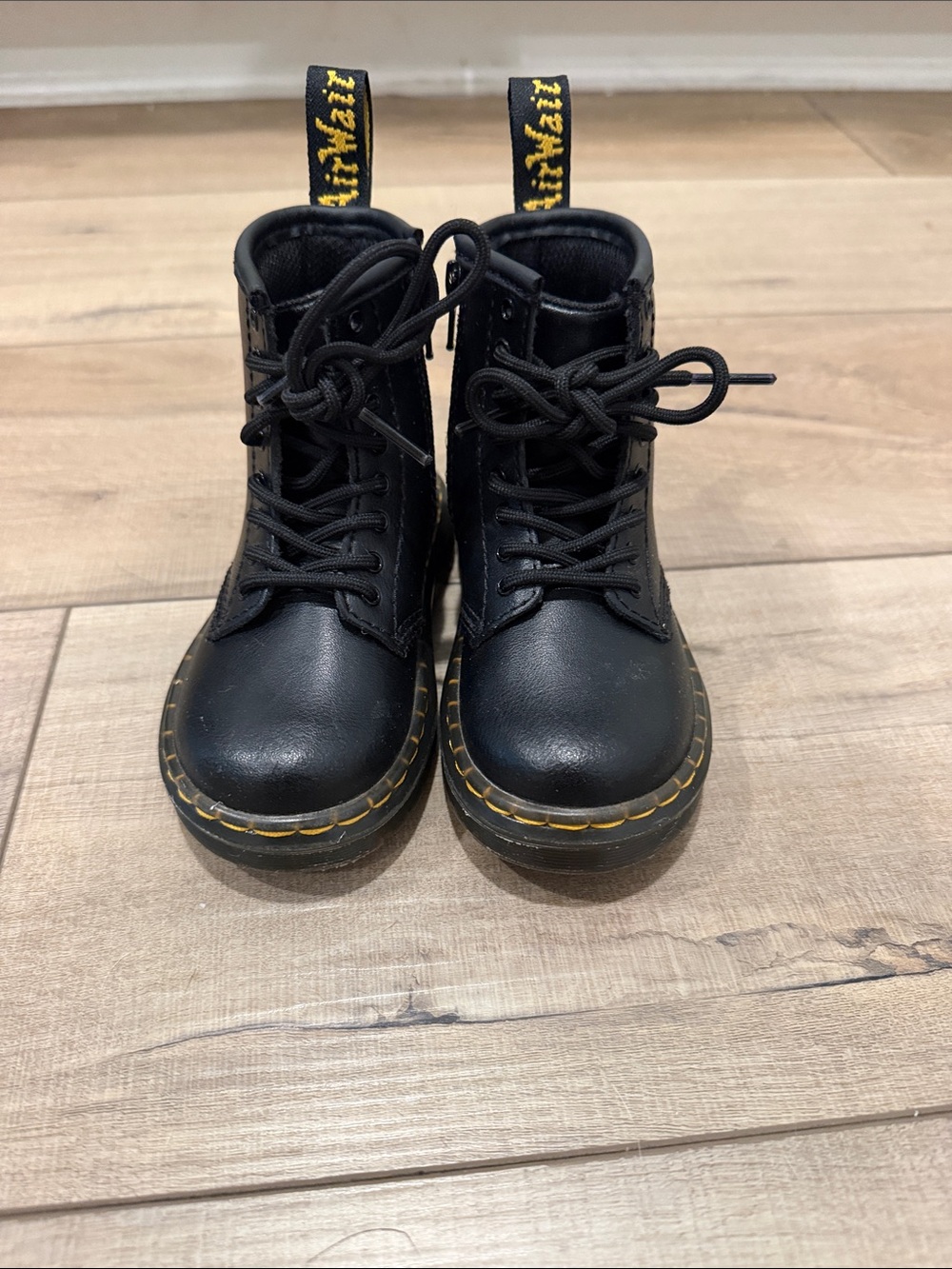 TODDLER 1460 Doc Marten’s SOFTY T LEATHER LACE UP BOOTS Size 7
